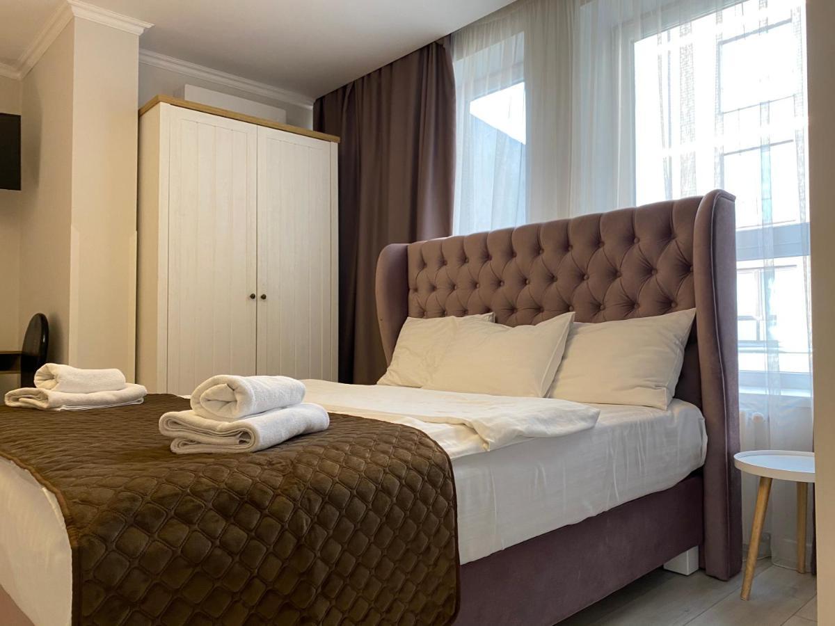 Opera Center Hotel & Apartments ลวีฟ ภายนอก รูปภาพ