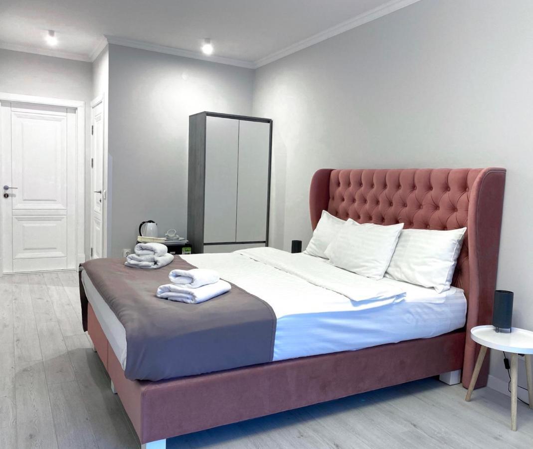 Opera Center Hotel & Apartments ลวีฟ ภายนอก รูปภาพ